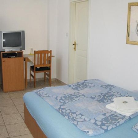 Nadix Panzio Bed and Breakfast Ντέμπρετσεν Δωμάτιο φωτογραφία